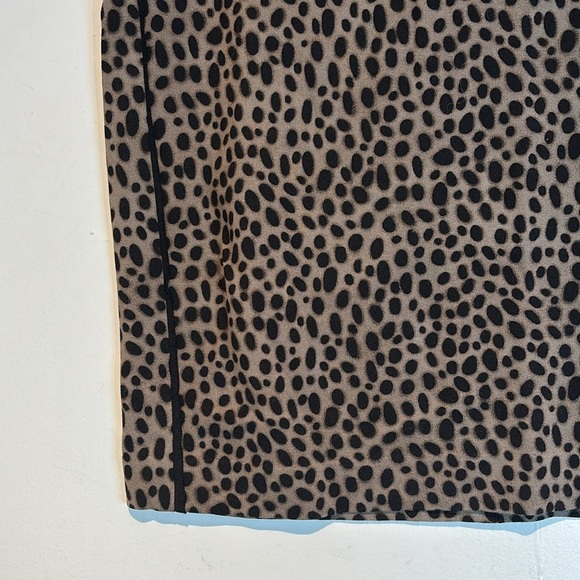 Ann Taylor leopard print stretch pencil skirt size 2 - Picture 2 of 7
